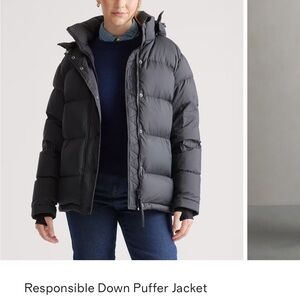 NWT Quince Women's Black Puffer Jacket size M